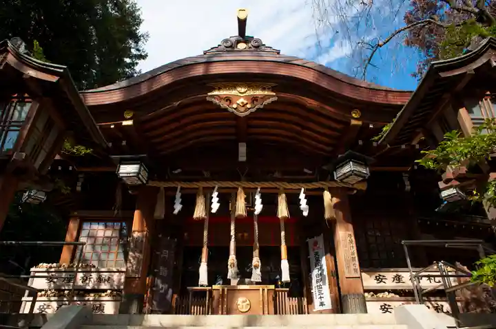 子安神社の本殿・本堂