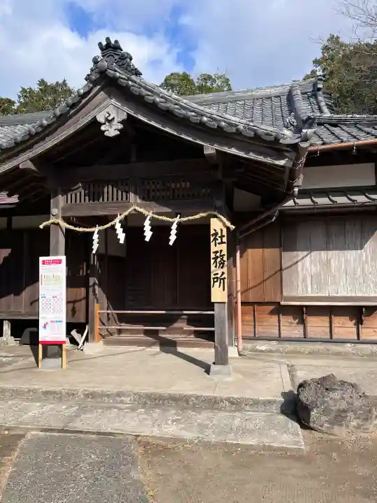 鶴谷八幡宮の{uncategorized: "未分類", other: "その他", undefined: "問題あり", building: "その他建物", grave: "お墓", sacred_gate: "鳥居", guardian: "狛犬", statue: "像", buddha: "仏像", history: "歴史", nature: "自然", garden: "庭園", animal: "動物", pagoda: "塔", temizu: "手水舎", mountain_gate: "山門・神門", sanctuary: "本殿・本堂", subordinate: "末社・摂社", art: "芸術", scenery: "景色", jizo: "地蔵", ema: "絵馬", goshuin: "御朱印", omikuji: "おみくじ", items: "授与品その他", amulet: "お守り", goshuincho: "御朱印帳", eats: "食事", festival: "お祭り", votive_dance: "神楽", shichigosan: "七五三参", wedding: "結婚式", experience: "体験その他", initially: "初詣", around: "周辺", anti_infection: "感染症対策"}