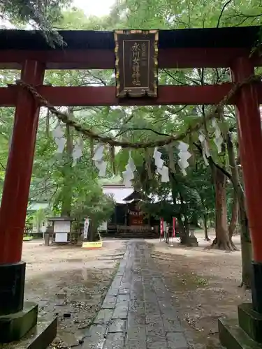 氷川女體神社の鳥居