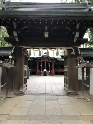 赤坂氷川神社の山門・神門