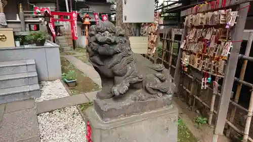 高円寺氷川神社の狛犬