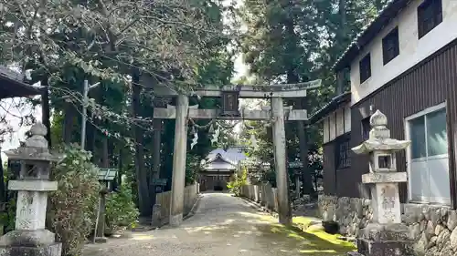 鴨山口神社の鳥居