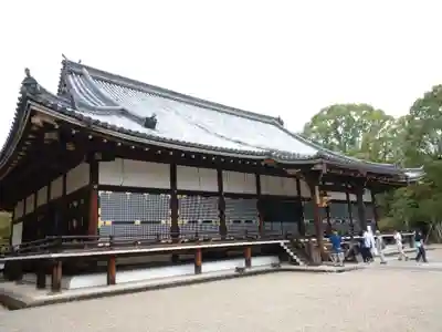 仁和寺の本殿・本堂