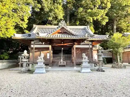 箕曲神社の本殿・本堂