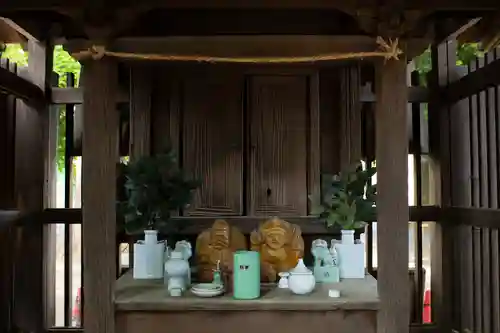 西堀氷川神社の末社・摂社