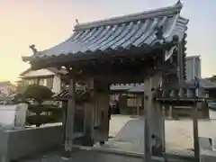 海岸寺の山門