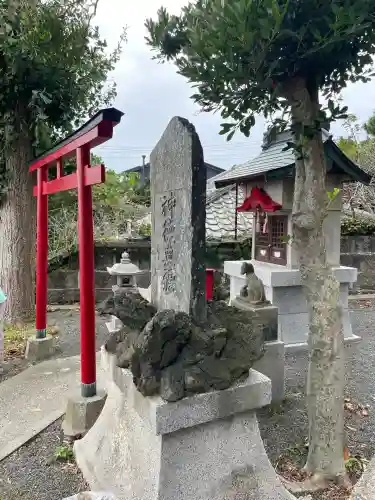 子育稲荷神社(神奈川県)
