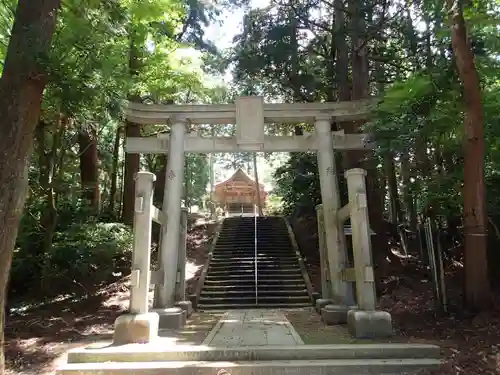 長岡神社・八幡神社・天御布須麻神社の鳥居