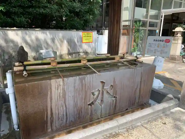 深川神社の手水舎