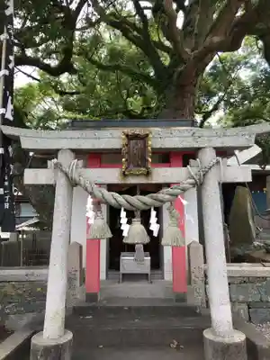 津田八幡神社の末社・摂社