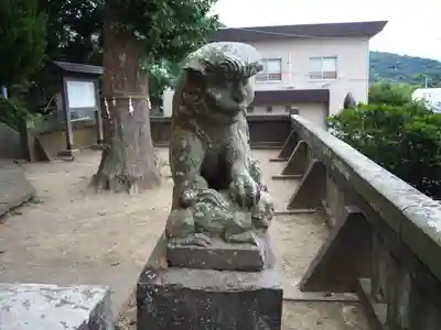御霊神社（葉山・長柄）の狛犬