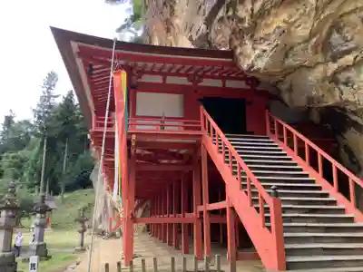 達谷西光寺の本殿・本堂