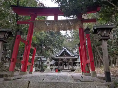 布施神社の{uncategorized: "未分類", other: "その他", undefined: "問題あり", building: "その他建物", grave: "お墓", sacred_gate: "鳥居", guardian: "狛犬", statue: "像", buddha: "仏像", history: "歴史", nature: "自然", garden: "庭園", animal: "動物", pagoda: "塔", temizu: "手水舎", mountain_gate: "山門・神門", sanctuary: "本殿・本堂", subordinate: "末社・摂社", art: "芸術", scenery: "景色", jizo: "地蔵", ema: "絵馬", goshuin: "御朱印", omikuji: "おみくじ", items: "授与品その他", amulet: "お守り", goshuincho: "御朱印帳", eats: "食事", festival: "お祭り", votive_dance: "神楽", shichigosan: "七五三参", wedding: "結婚式", experience: "体験その他", initially: "初詣", around: "周辺", anti_infection: "感染症対策"}