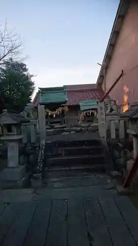 津嶋神社（萩原町西御堂）の末社・摂社