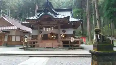 御岩神社の本殿・本堂