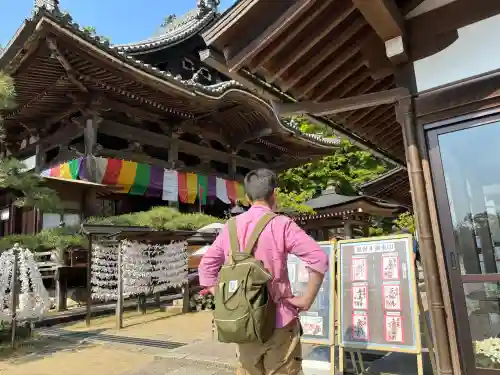 岡寺（龍蓋寺）の{uncategorized: "未分類", other: "その他", undefined: "問題あり", building: "その他建物", grave: "お墓", sacred_gate: "鳥居", guardian: "狛犬", statue: "像", buddha: "仏像", history: "歴史", nature: "自然", garden: "庭園", animal: "動物", pagoda: "塔", temizu: "手水舎", mountain_gate: "山門・神門", sanctuary: "本殿・本堂", subordinate: "末社・摂社", art: "芸術", scenery: "景色", jizo: "地蔵", ema: "絵馬", goshuin: "御朱印", omikuji: "おみくじ", items: "授与品その他", amulet: "お守り", goshuincho: "御朱印帳", eats: "食事", festival: "お祭り", votive_dance: "神楽", shichigosan: "七五三参", wedding: "結婚式", experience: "体験その他", initially: "初詣", around: "周辺", anti_infection: "感染症対策"}