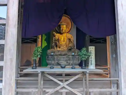 指月殿の{uncategorized: "未分類", other: "その他", undefined: "問題あり", building: "その他建物", grave: "お墓", sacred_gate: "鳥居", guardian: "狛犬", statue: "像", buddha: "仏像", history: "歴史", nature: "自然", garden: "庭園", animal: "動物", pagoda: "塔", temizu: "手水舎", mountain_gate: "山門・神門", sanctuary: "本殿・本堂", subordinate: "末社・摂社", art: "芸術", scenery: "景色", jizo: "地蔵", ema: "絵馬", goshuin: "御朱印", omikuji: "おみくじ", items: "授与品その他", amulet: "お守り", goshuincho: "御朱印帳", eats: "食事", festival: "お祭り", votive_dance: "神楽", shichigosan: "七五三参", wedding: "結婚式", experience: "体験その他", initially: "初詣", around: "周辺", anti_infection: "感染症対策"}