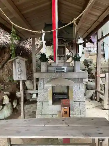 二葉姫稲荷神社の末社・摂社