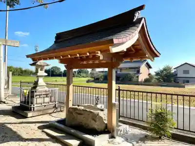 曽原御厨天白神社の手水舎