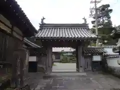 常安寺の山門