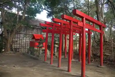 朝日稲荷大明神の末社・摂社