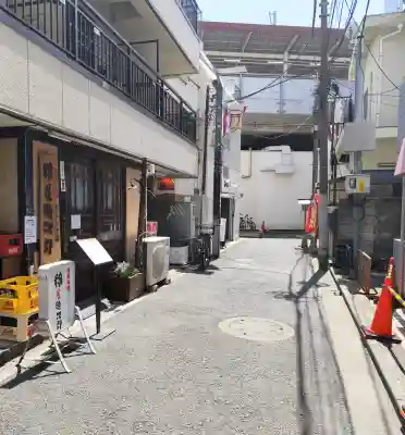 伏見稲荷神社の{uncategorized: "未分類", other: "その他", undefined: "問題あり", building: "その他建物", grave: "お墓", sacred_gate: "鳥居", guardian: "狛犬", statue: "像", buddha: "仏像", history: "歴史", nature: "自然", garden: "庭園", animal: "動物", pagoda: "塔", temizu: "手水舎", mountain_gate: "山門・神門", sanctuary: "本殿・本堂", subordinate: "末社・摂社", art: "芸術", scenery: "景色", jizo: "地蔵", ema: "絵馬", goshuin: "御朱印", omikuji: "おみくじ", items: "授与品その他", amulet: "お守り", goshuincho: "御朱印帳", eats: "食事", festival: "お祭り", votive_dance: "神楽", shichigosan: "七五三参", wedding: "結婚式", experience: "体験その他", initially: "初詣", around: "周辺", anti_infection: "感染症対策"}