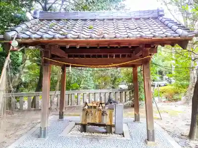 神明宮の手水舎