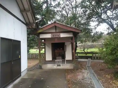 西寒多神社の建物その他