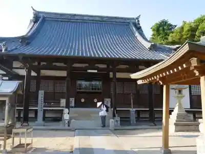 国分寺の本殿・本堂