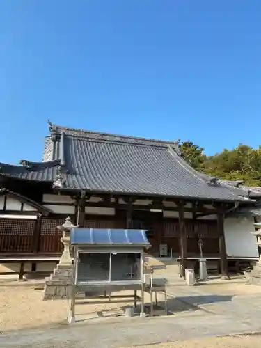 国分寺の本殿・本堂