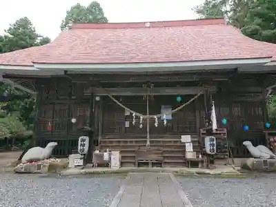 亀岡八幡宮の本殿・本堂