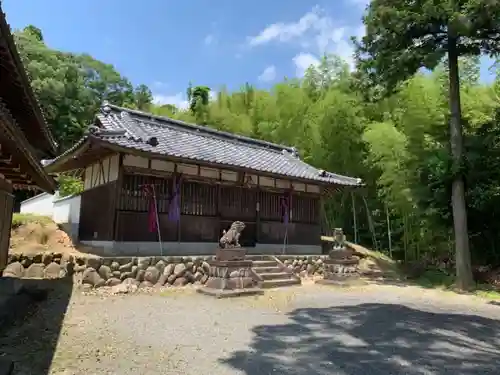子良新田神明社の本殿・本堂
