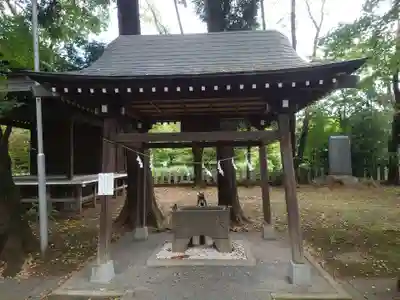神明社の手水舎