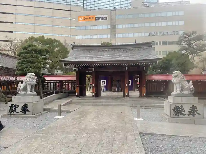 警固神社の山門・神門