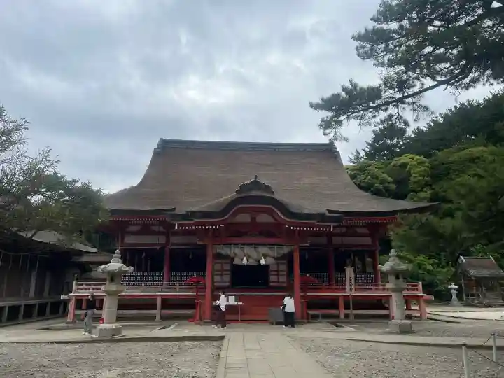 日御碕神社の{uncategorized: "未分類", other: "その他", undefined: "問題あり", building: "その他建物", grave: "お墓", sacred_gate: "鳥居", guardian: "狛犬", statue: "像", buddha: "仏像", history: "歴史", nature: "自然", garden: "庭園", animal: "動物", pagoda: "塔", temizu: "手水舎", mountain_gate: "山門・神門", sanctuary: "本殿・本堂", subordinate: "末社・摂社", art: "芸術", scenery: "景色", jizo: "地蔵", ema: "絵馬", goshuin: "御朱印", omikuji: "おみくじ", items: "授与品その他", amulet: "お守り", goshuincho: "御朱印帳", eats: "食事", festival: "お祭り", votive_dance: "神楽", shichigosan: "七五三参", wedding: "結婚式", experience: "体験その他", initially: "初詣", around: "周辺", anti_infection: "感染症対策"}