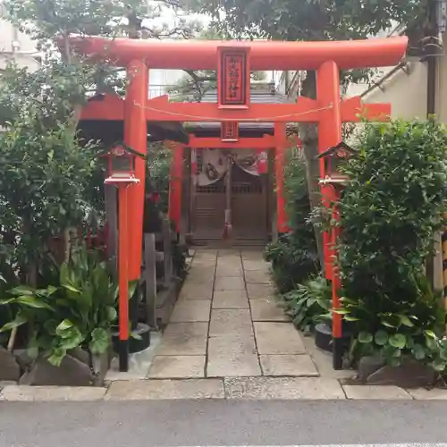 稲荷神社の鳥居