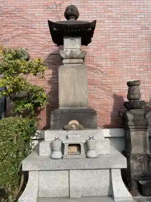 法真寺の{uncategorized: "未分類", other: "その他", undefined: "問題あり", building: "その他建物", grave: "お墓", sacred_gate: "鳥居", guardian: "狛犬", statue: "像", buddha: "仏像", history: "歴史", nature: "自然", garden: "庭園", animal: "動物", pagoda: "塔", temizu: "手水舎", mountain_gate: "山門・神門", sanctuary: "本殿・本堂", subordinate: "末社・摂社", art: "芸術", scenery: "景色", jizo: "地蔵", ema: "絵馬", goshuin: "御朱印", omikuji: "おみくじ", items: "授与品その他", amulet: "お守り", goshuincho: "御朱印帳", eats: "食事", festival: "お祭り", votive_dance: "神楽", shichigosan: "七五三参", wedding: "結婚式", experience: "体験その他", initially: "初詣", around: "周辺", anti_infection: "感染症対策"}