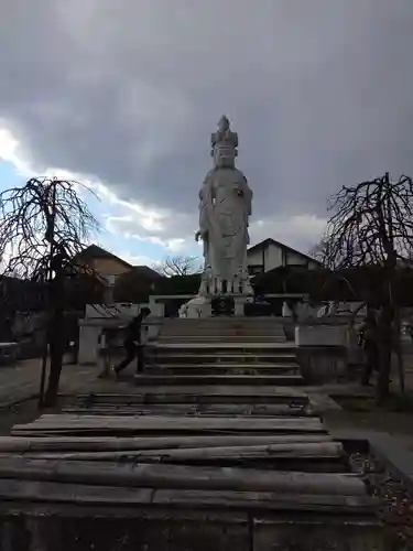 三寳寺(東京都)