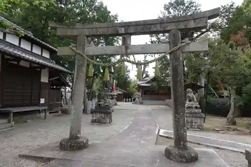 内神社の鳥居