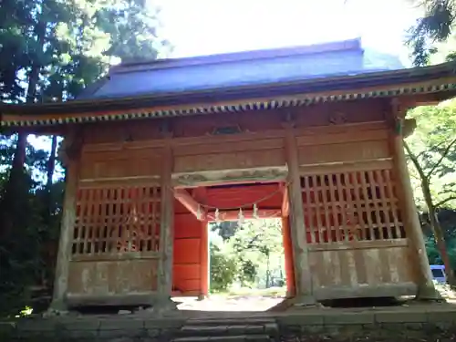 金峯神社の山門