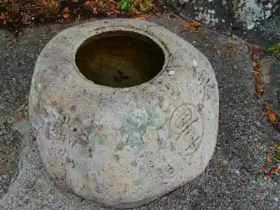 稲荷神社の手水舎