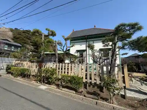 甘縄神明神社（甘縄神明宮）の{uncategorized: "未分類", other: "その他", undefined: "問題あり", building: "その他建物", grave: "お墓", sacred_gate: "鳥居", guardian: "狛犬", statue: "像", buddha: "仏像", history: "歴史", nature: "自然", garden: "庭園", animal: "動物", pagoda: "塔", temizu: "手水舎", mountain_gate: "山門・神門", sanctuary: "本殿・本堂", subordinate: "末社・摂社", art: "芸術", scenery: "景色", jizo: "地蔵", ema: "絵馬", goshuin: "御朱印", omikuji: "おみくじ", items: "授与品その他", amulet: "お守り", goshuincho: "御朱印帳", eats: "食事", festival: "お祭り", votive_dance: "神楽", shichigosan: "七五三参", wedding: "結婚式", experience: "体験その他", initially: "初詣", around: "周辺", anti_infection: "感染症対策"}