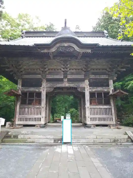 榛名神社の山門・神門