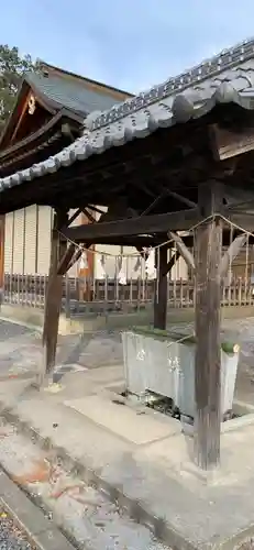 加茂別雷神社の手水舎