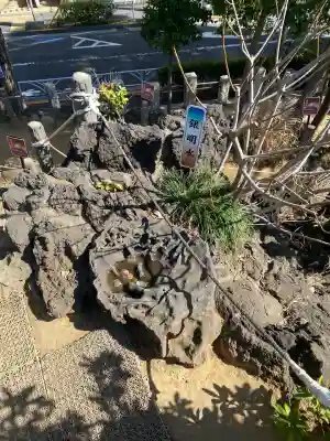 千駄ヶ谷冨士浅間神社の{uncategorized: "未分類", other: "その他", undefined: "問題あり", building: "その他建物", grave: "お墓", sacred_gate: "鳥居", guardian: "狛犬", statue: "像", buddha: "仏像", history: "歴史", nature: "自然", garden: "庭園", animal: "動物", pagoda: "塔", temizu: "手水舎", mountain_gate: "山門・神門", sanctuary: "本殿・本堂", subordinate: "末社・摂社", art: "芸術", scenery: "景色", jizo: "地蔵", ema: "絵馬", goshuin: "御朱印", omikuji: "おみくじ", items: "授与品その他", amulet: "お守り", goshuincho: "御朱印帳", eats: "食事", festival: "お祭り", votive_dance: "神楽", shichigosan: "七五三参", wedding: "結婚式", experience: "体験その他", initially: "初詣", around: "周辺", anti_infection: "感染症対策"}