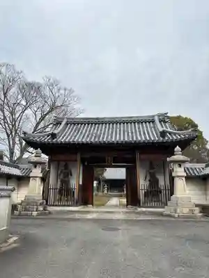 恩徳寺の山門・神門