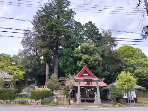 志波加神社の{uncategorized: "未分類", other: "その他", undefined: "問題あり", building: "その他建物", grave: "お墓", sacred_gate: "鳥居", guardian: "狛犬", statue: "像", buddha: "仏像", history: "歴史", nature: "自然", garden: "庭園", animal: "動物", pagoda: "塔", temizu: "手水舎", mountain_gate: "山門・神門", sanctuary: "本殿・本堂", subordinate: "末社・摂社", art: "芸術", scenery: "景色", jizo: "地蔵", ema: "絵馬", goshuin: "御朱印", omikuji: "おみくじ", items: "授与品その他", amulet: "お守り", goshuincho: "御朱印帳", eats: "食事", festival: "お祭り", votive_dance: "神楽", shichigosan: "七五三参", wedding: "結婚式", experience: "体験その他", initially: "初詣", around: "周辺", anti_infection: "感染症対策"}