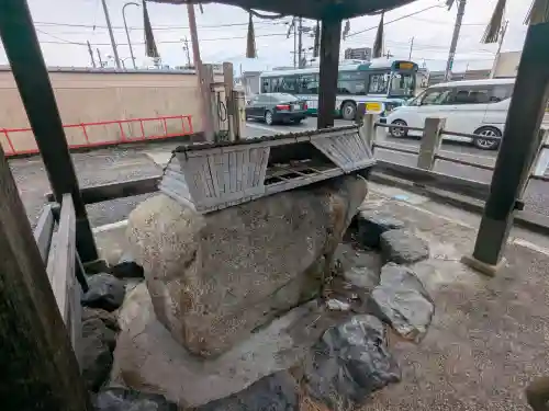 桑名神明社の{uncategorized: "未分類", other: "その他", undefined: "問題あり", building: "その他建物", grave: "お墓", sacred_gate: "鳥居", guardian: "狛犬", statue: "像", buddha: "仏像", history: "歴史", nature: "自然", garden: "庭園", animal: "動物", pagoda: "塔", temizu: "手水舎", mountain_gate: "山門・神門", sanctuary: "本殿・本堂", subordinate: "末社・摂社", art: "芸術", scenery: "景色", jizo: "地蔵", ema: "絵馬", goshuin: "御朱印", omikuji: "おみくじ", items: "授与品その他", amulet: "お守り", goshuincho: "御朱印帳", eats: "食事", festival: "お祭り", votive_dance: "神楽", shichigosan: "七五三参", wedding: "結婚式", experience: "体験その他", initially: "初詣", around: "周辺", anti_infection: "感染症対策"}