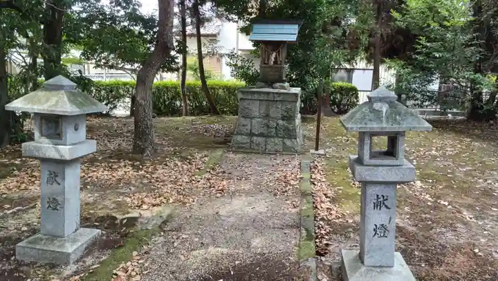 由乃伎神社の末社・摂社