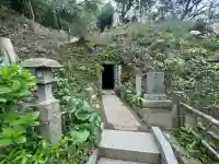 定泉寺の{uncategorized: "未分類", other: "その他", undefined: "問題あり", building: "その他建物", grave: "お墓", sacred_gate: "鳥居", guardian: "狛犬", statue: "像", buddha: "仏像", history: "歴史", nature: "自然", garden: "庭園", animal: "動物", pagoda: "塔", temizu: "手水舎", mountain_gate: "山門・神門", sanctuary: "本殿・本堂", subordinate: "末社・摂社", art: "芸術", scenery: "景色", jizo: "地蔵", ema: "絵馬", goshuin: "御朱印", omikuji: "おみくじ", items: "授与品その他", amulet: "お守り", goshuincho: "御朱印帳", eats: "食事", festival: "お祭り", votive_dance: "神楽", shichigosan: "七五三参", wedding: "結婚式", experience: "体験その他", initially: "初詣", around: "周辺", anti_infection: "感染症対策"}